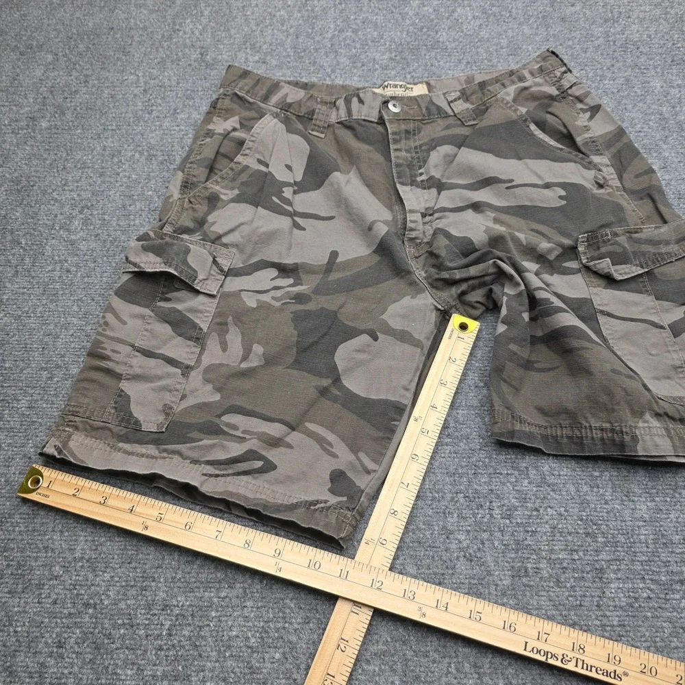 Wrangler Authentics Mens Camo Cargo Shorts Size 34 Relaxed Fit Cotton Camouflage